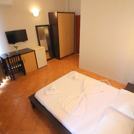 Hotel Ceka Sarandë 외부 사진