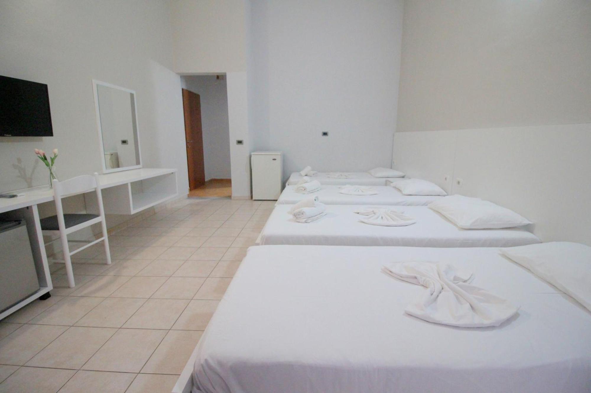 Hotel Ceka Sarandë 외부 사진