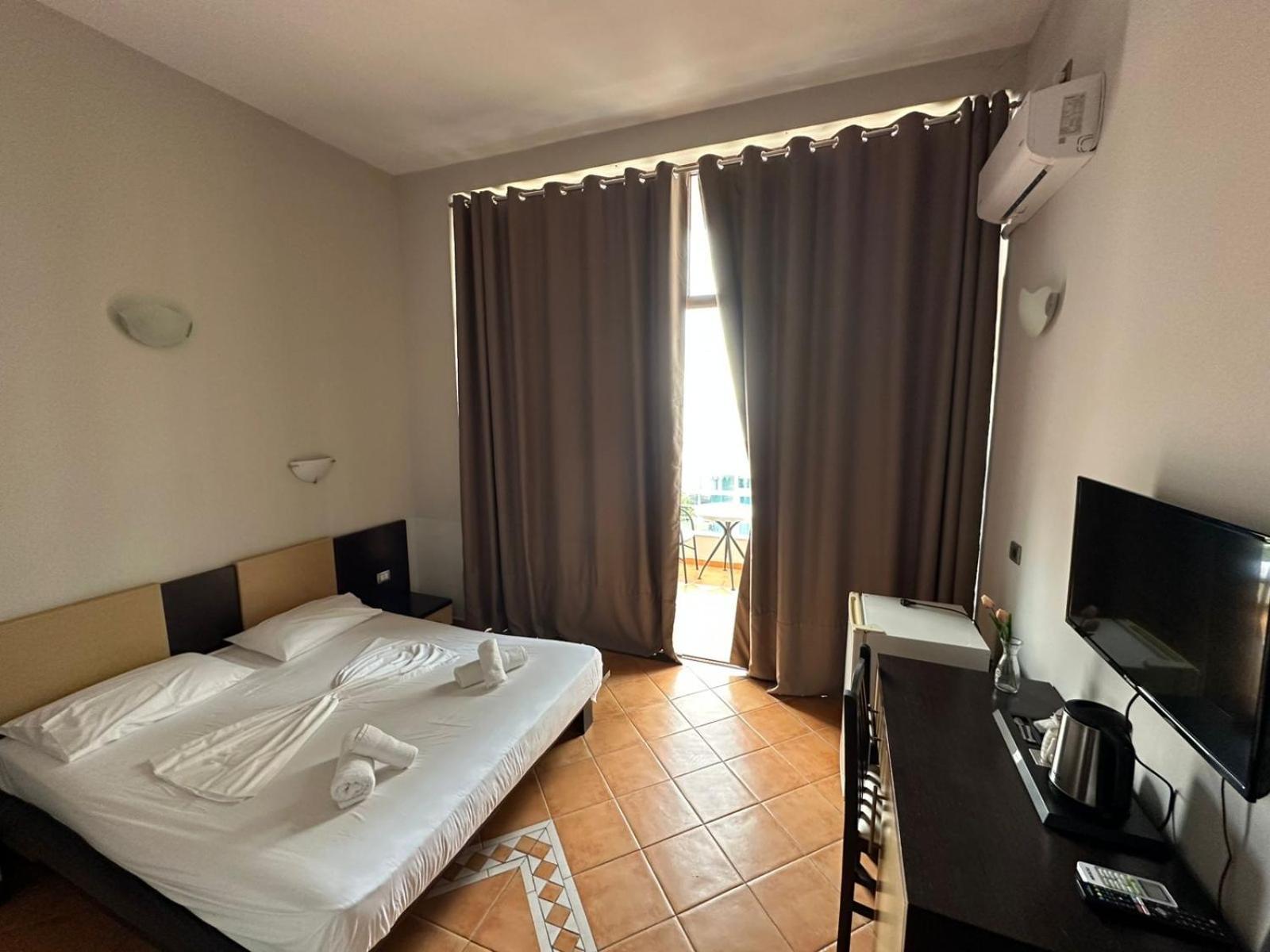 Hotel Ceka Sarandë 외부 사진