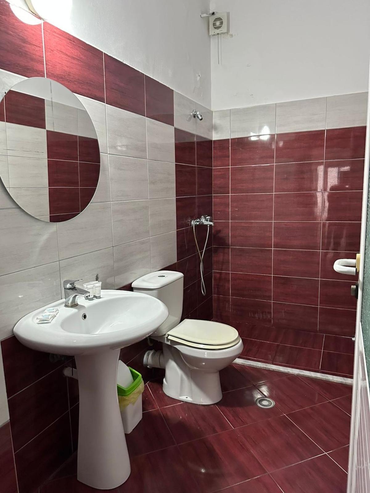 Hotel Ceka Sarandë 외부 사진