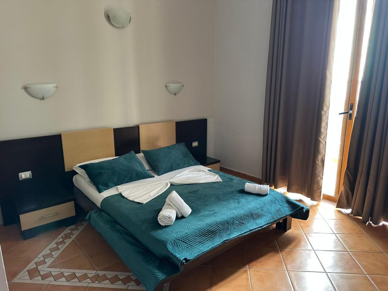 Hotel Ceka Sarandë 외부 사진